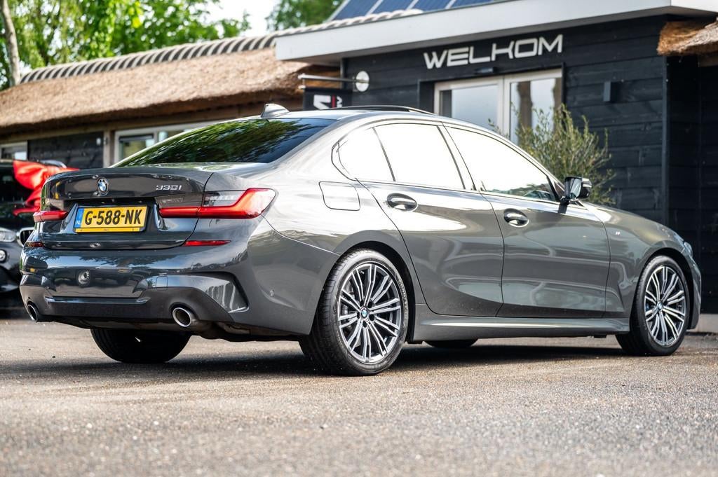 BMW 3-serie 330i High Executive Edition I Dravit Grau I M Pa, Auto's, Automaat, 1998 cc, Achterwielaandrijving, 4 cilinders