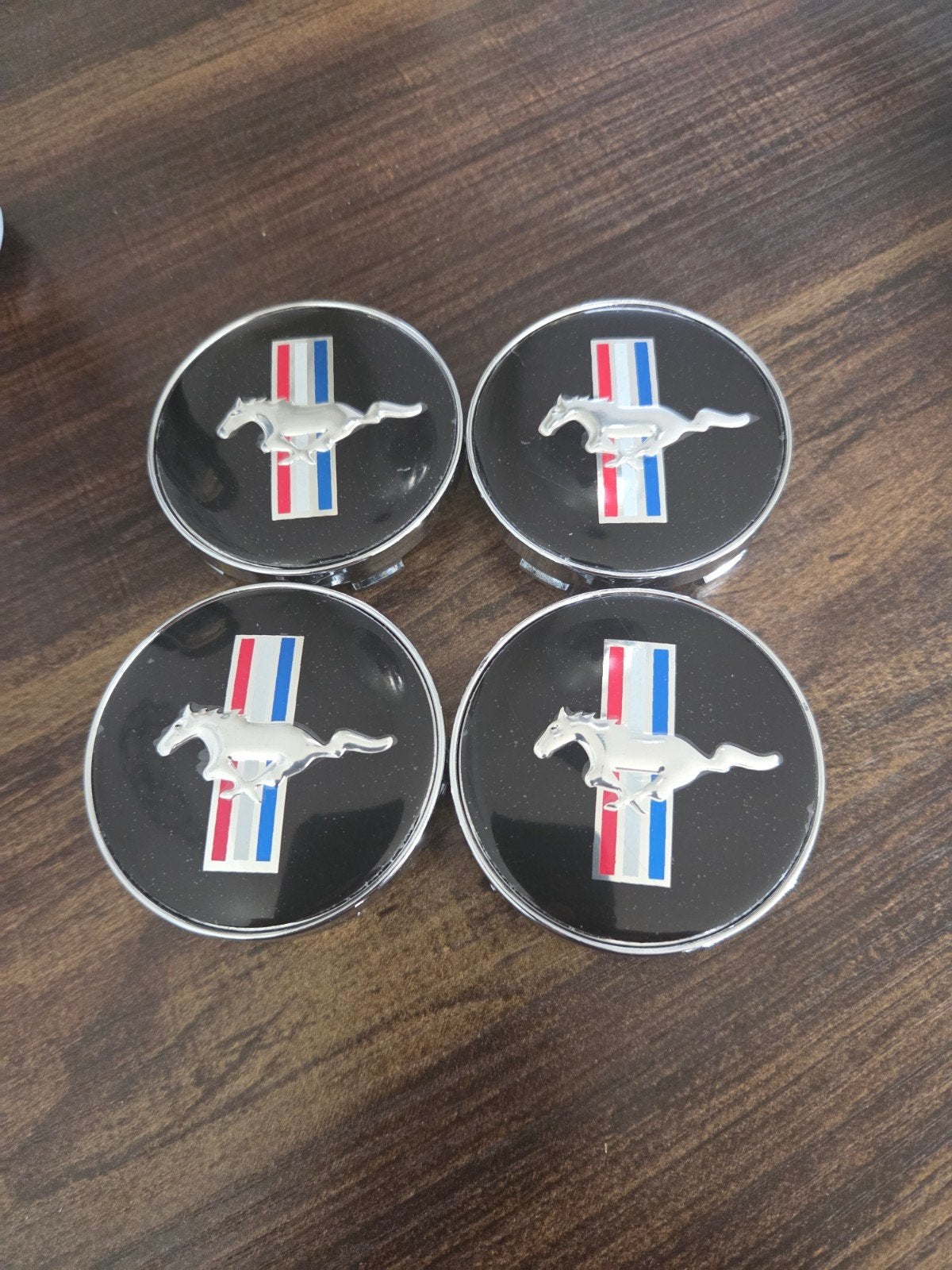 naafdoppen mustang wielen, Auto diversen, Ophalen