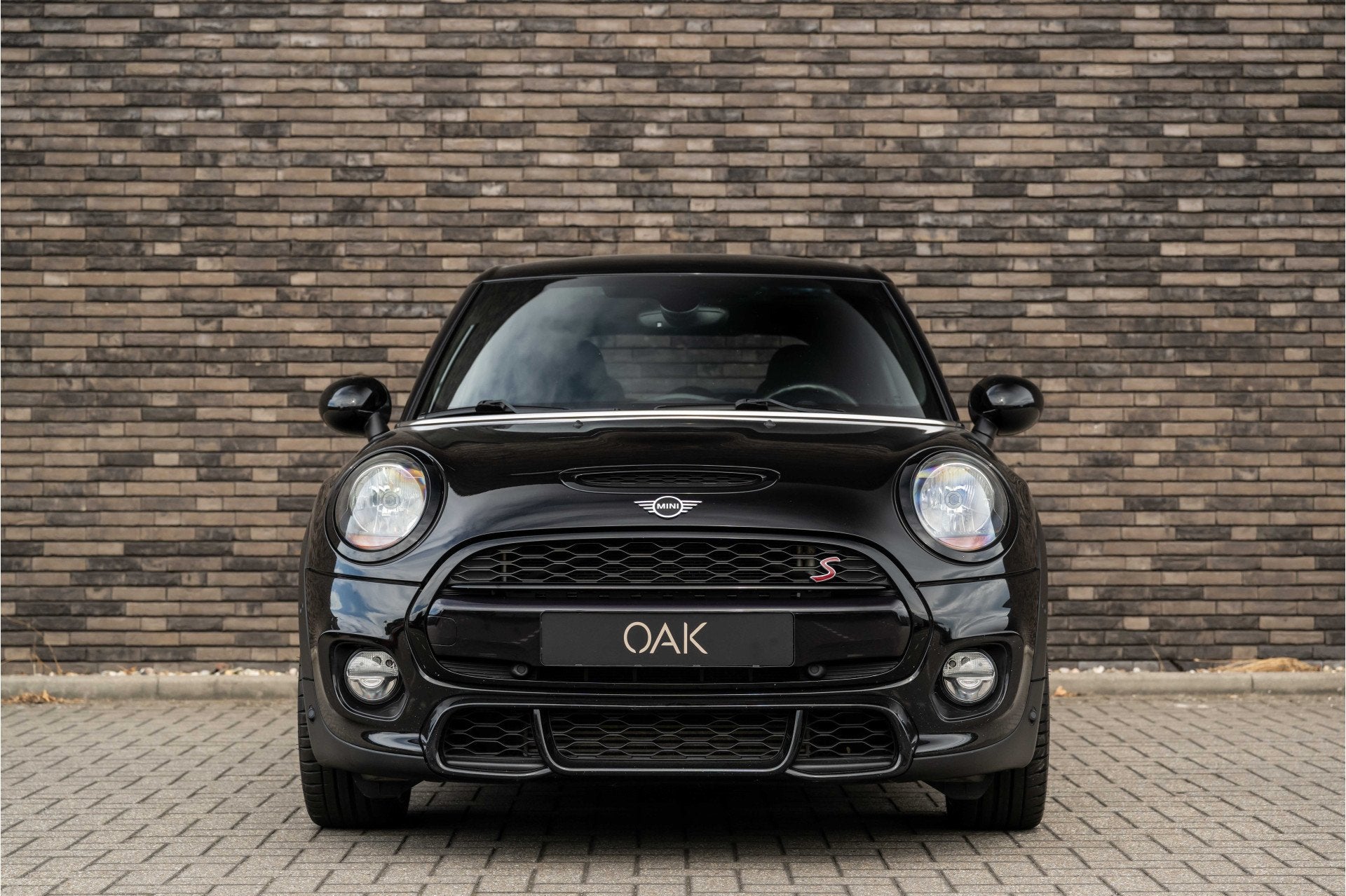 MINI 5-deurs 2.0 Cooper S | JCW-Trim | Navigatie | Half Lede, Auto's, Mini, 15 km/l, Gebruikt, Leder en Stof, Zwart