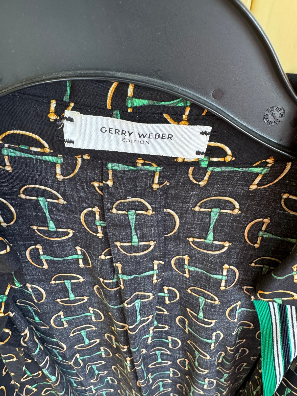 Gerry Weber blouse met paardenbit print, Ophalen of Verzenden, Zo goed als nieuw, Maat 38/40 (M), Zwart