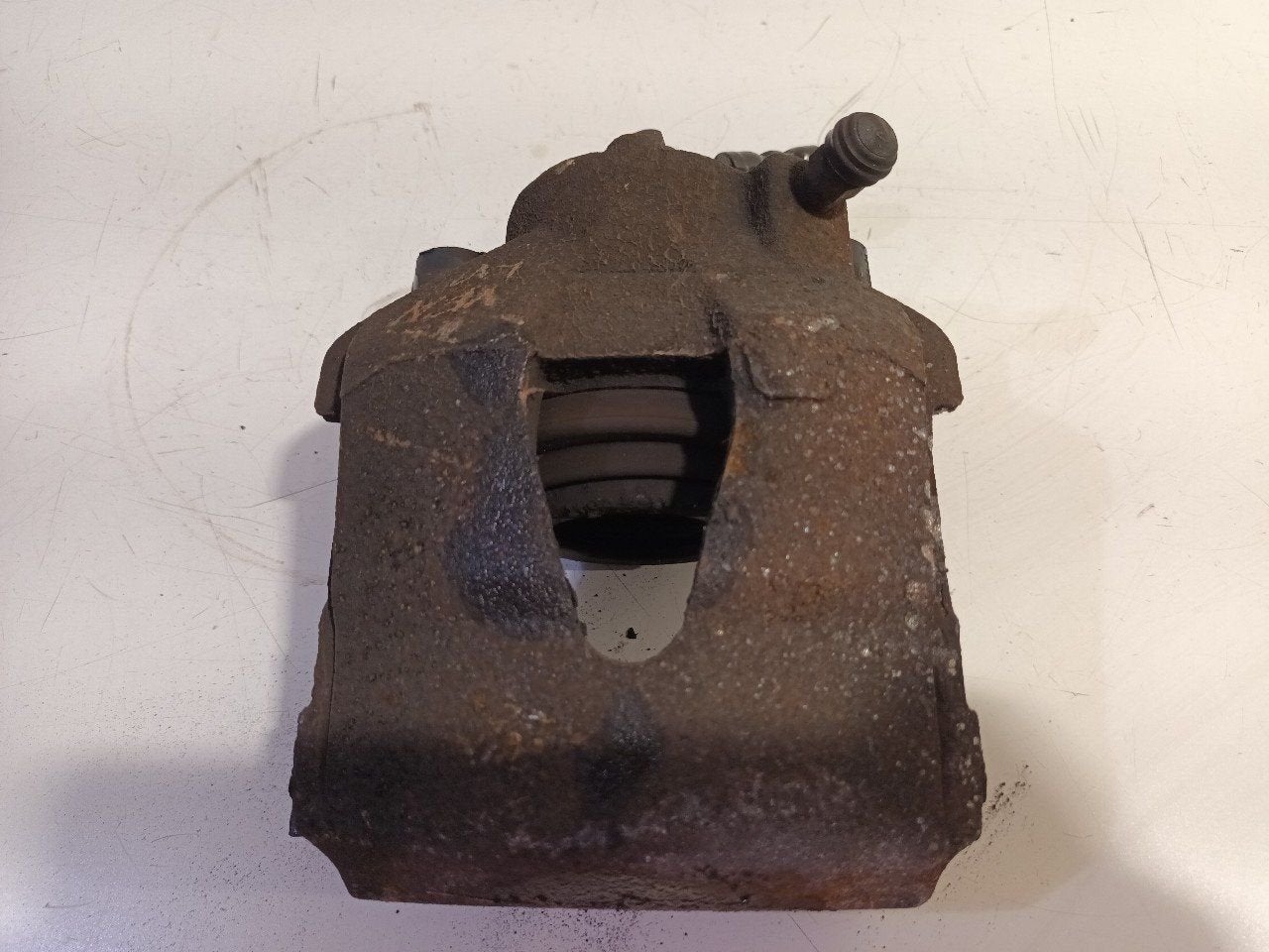 Remklauw links voor Seat Ibiza, Onderdelen@venauto.nl, Van der Ven Autorecycling B.V., Gebruikt, Ettenseweg 76, 4706 PB Roosendaal, The Netherlands