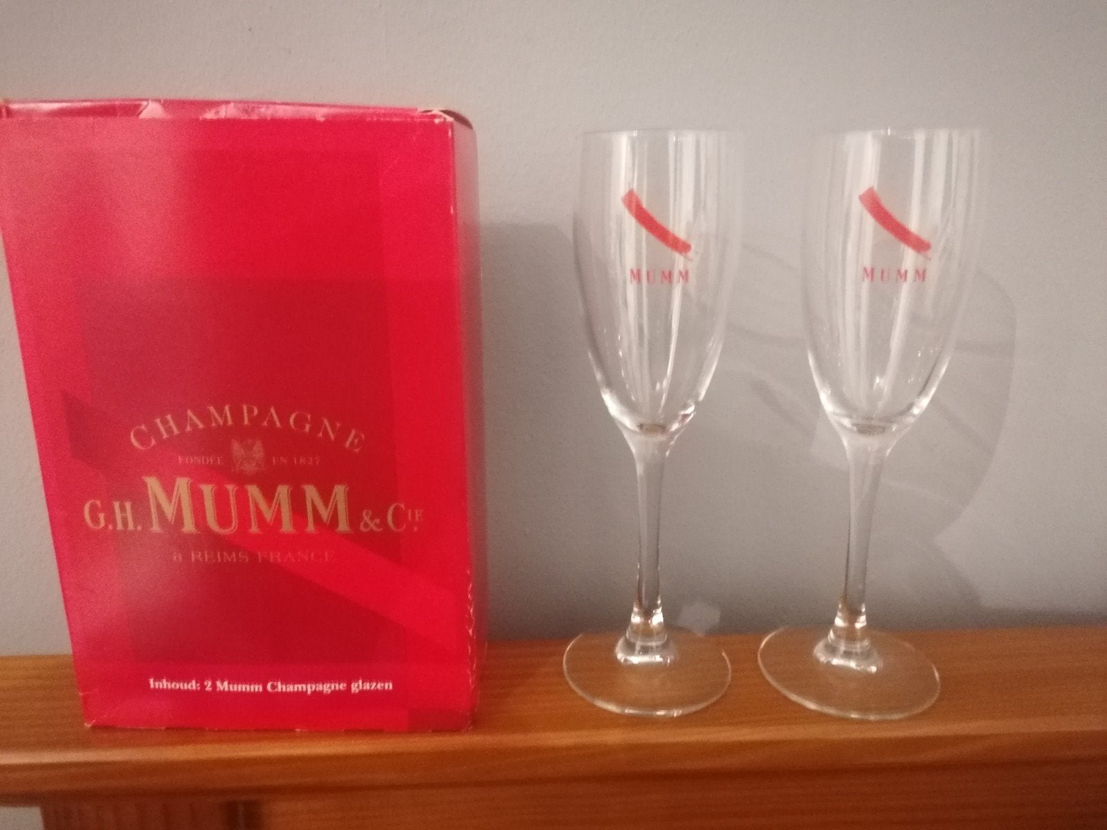 Mumm Champagne glazen - Set van 2 in originele doos, Verzamelen, Glas en Borrelglaasjes, Ophalen of Verzenden, Zo goed als nieuw