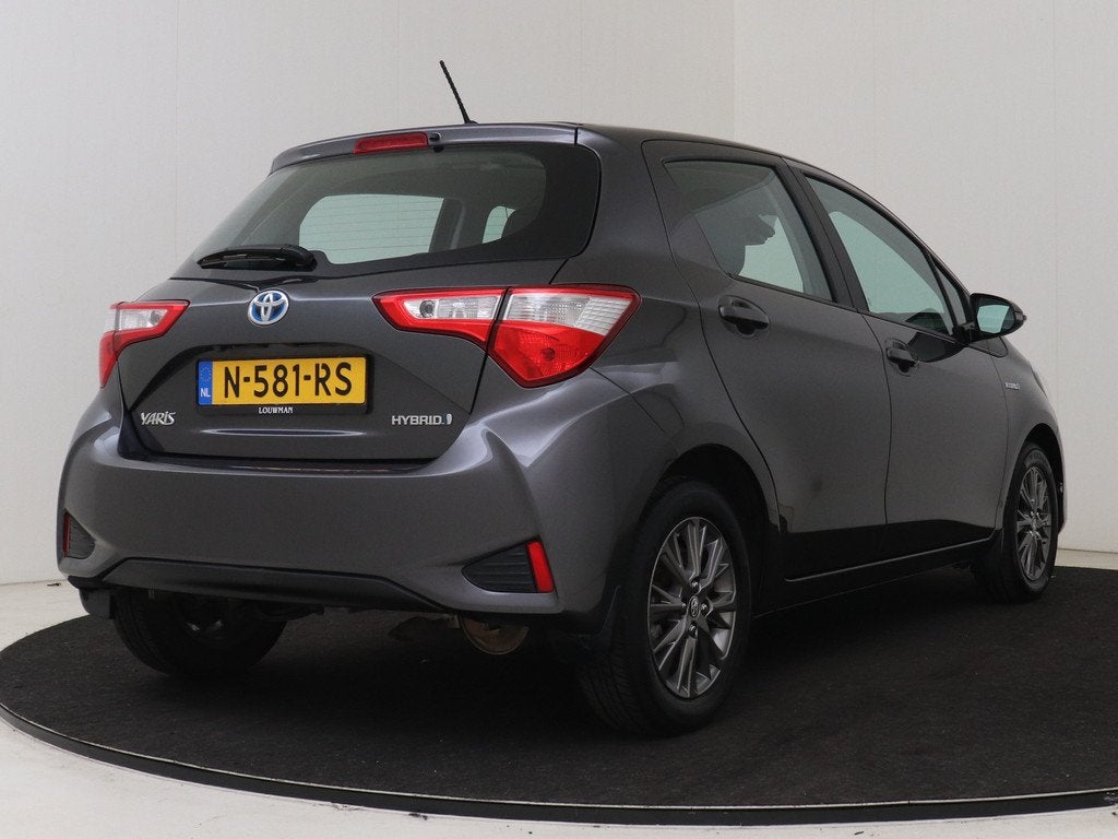 Toyota Yaris 1.5 Hybrid Dynamic Limited | Apple CarPlay/Andr, 12 maanden, 4 cilinders, Bedrijf, Stoelverwarming