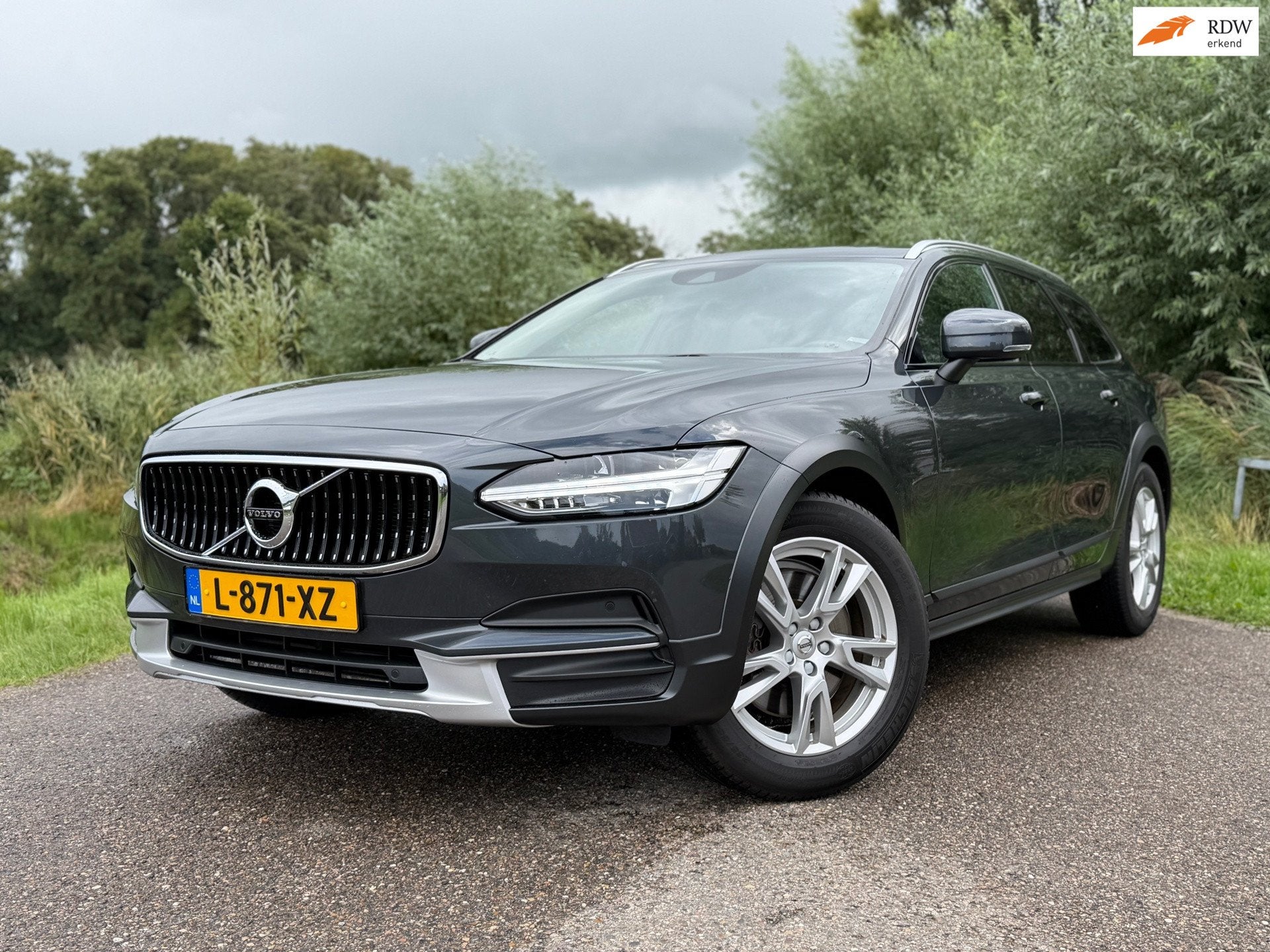 Volvo V90 Cross Country 2.0 D4 Automaat / Goed Onderhouden /, Auto's, 1969 cc, 1760 kg, Leder, Diesel