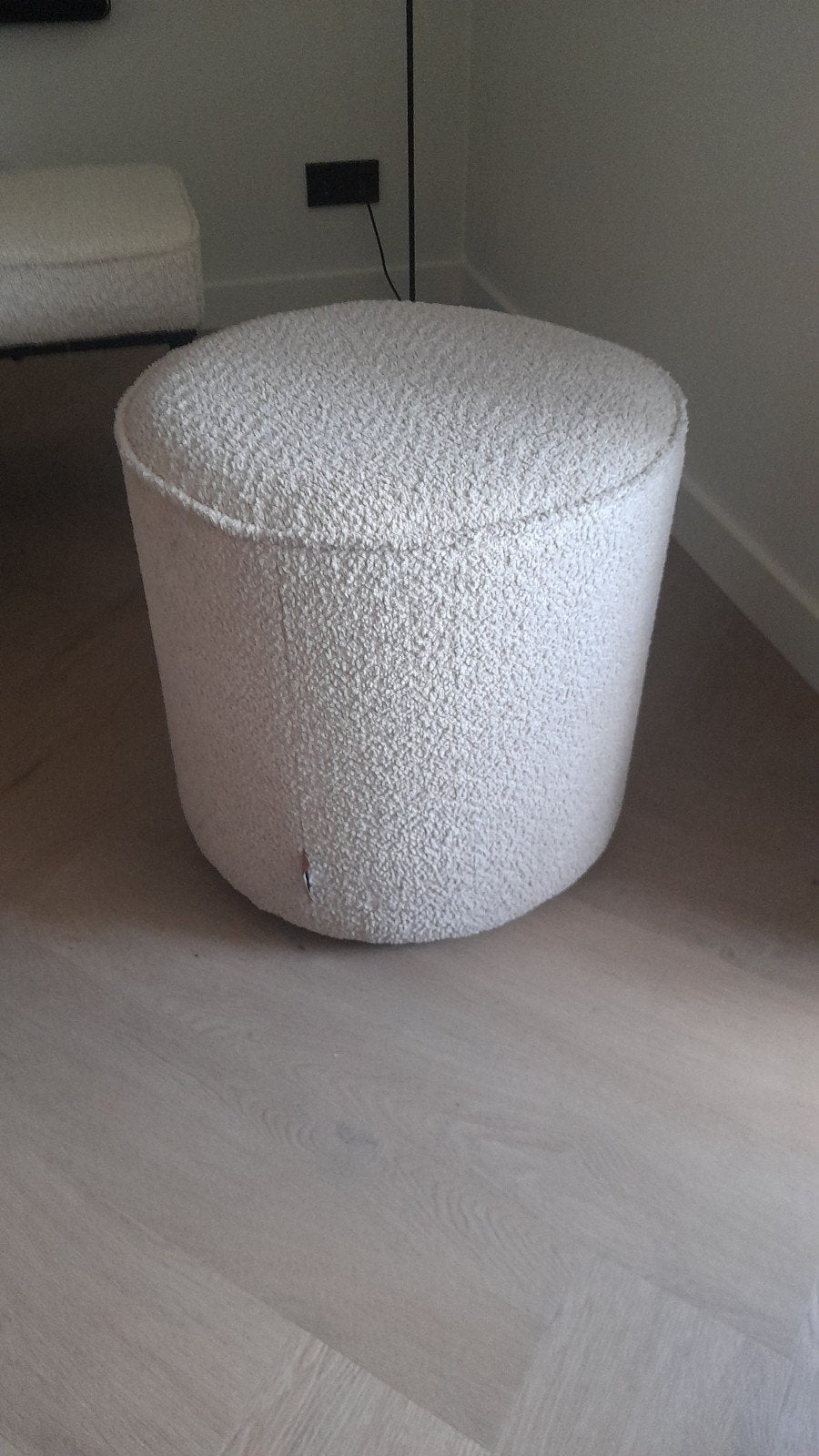 Zo goed als nieuwe Woood poef - ecru bouclé, Ophalen, Minder dan 50 cm, Rond, Minder dan 50 cm