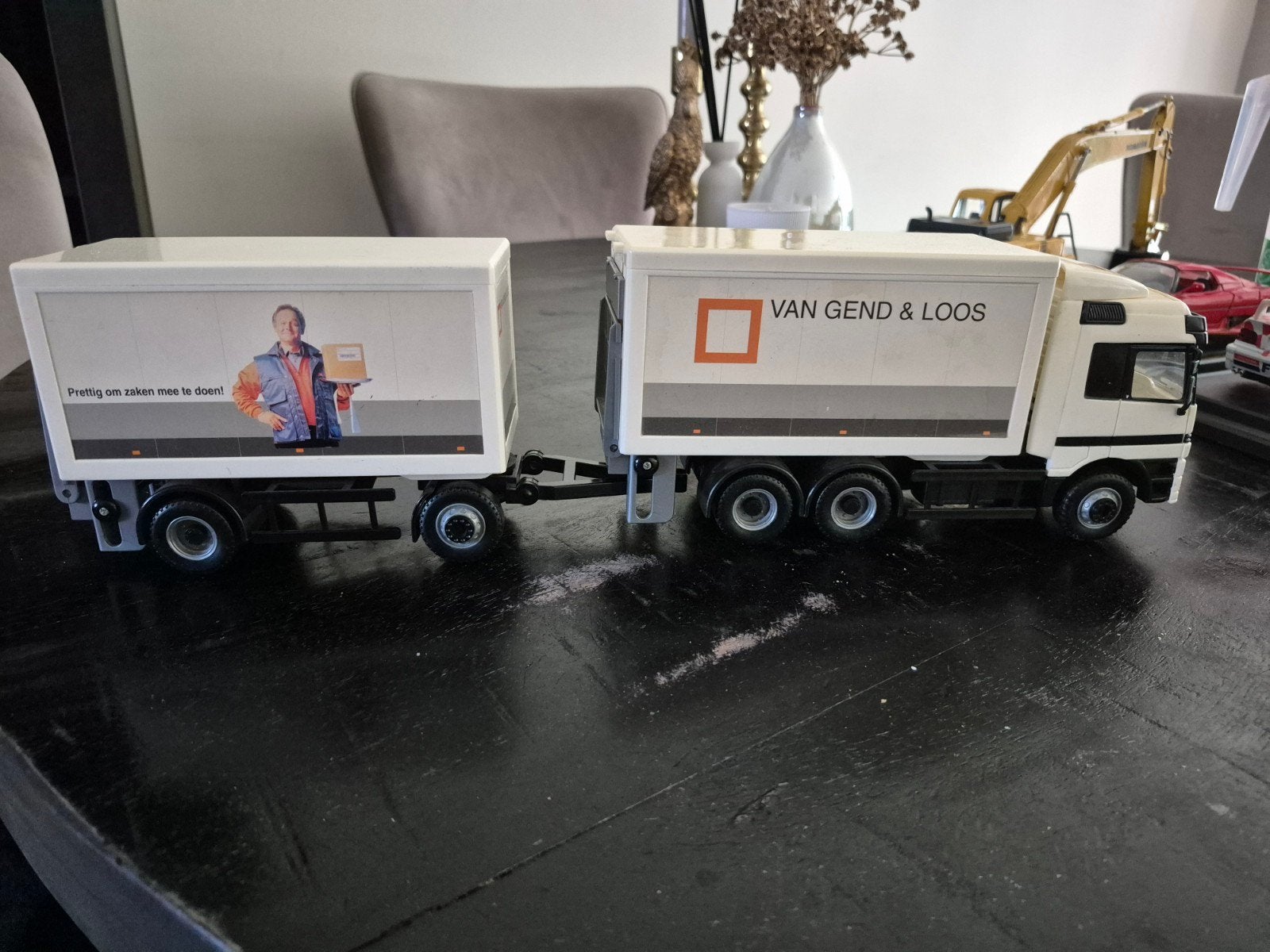 Vrachtwagen met trailer - Van Gend & Loos - Frictiemotor, Ophalen of Verzenden