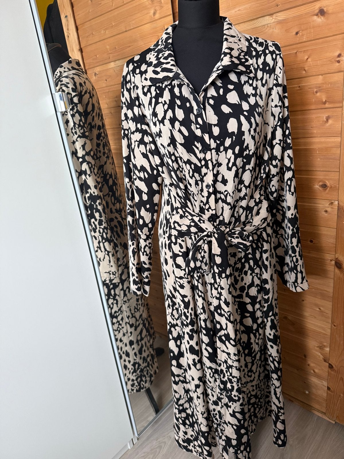 Shein Jurk met print en strikdetail maat XL nieuw, Kleding | Dames, Zwart, Maat 42/44 (L), Nieuw, Ophalen of Verzenden