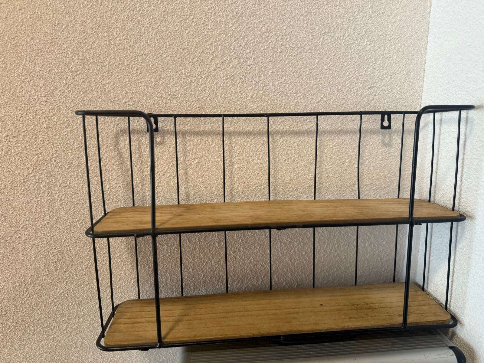 Wandrek met twee planken - Metaal en Hout, Huis en Inrichting, Ophalen of Verzenden, Gebruikt