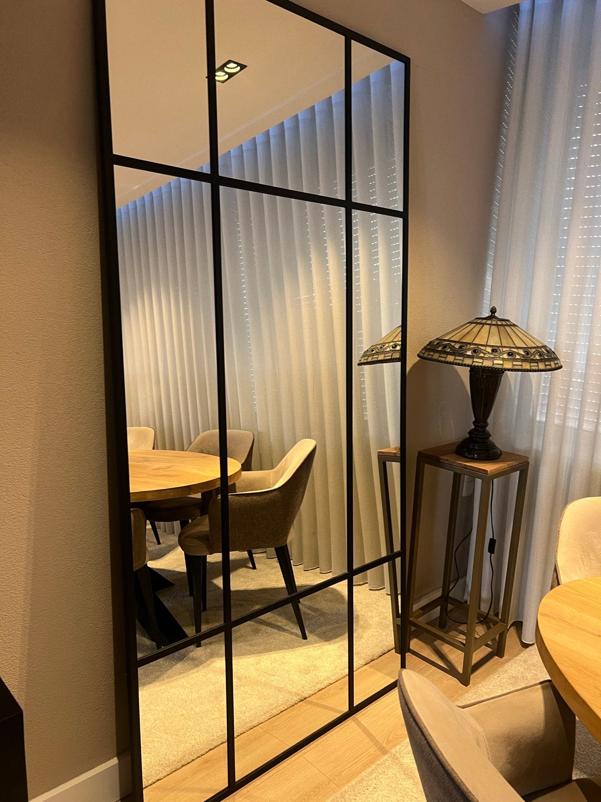 Grote spiegel met zwart metalen frame - industriële look, 200 cm of meer, Ophalen of Verzenden, Zo goed als nieuw, 75 tot 100 cm