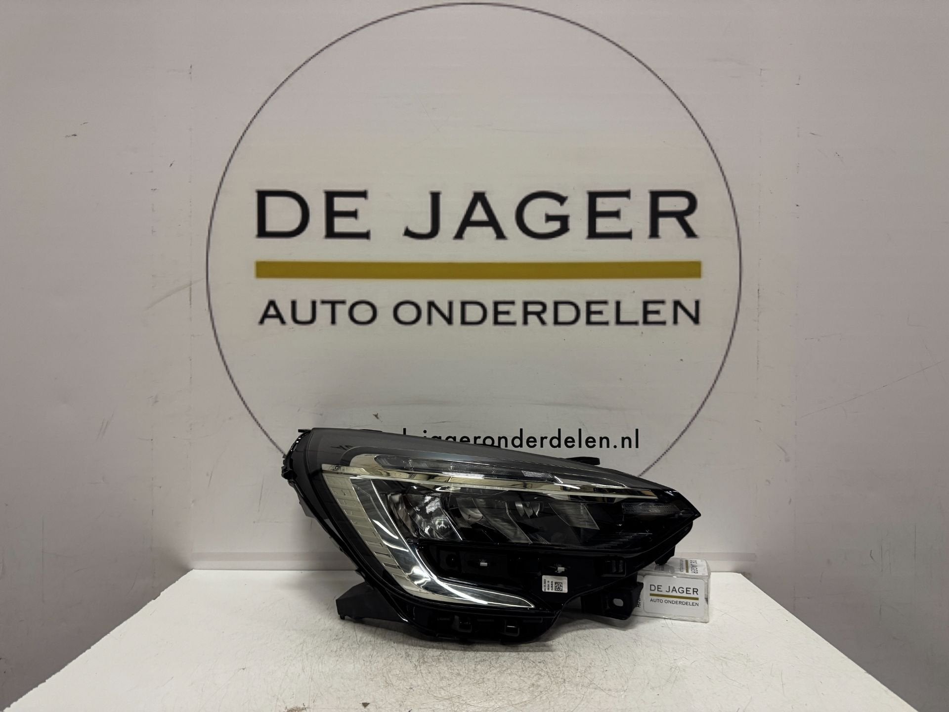RENAULT CLIO V 5 KOPLAMP LED PURE VISION RECHTS 260100902R, Renault Group, Gebruikt, Contact.group@renault.com, Renault