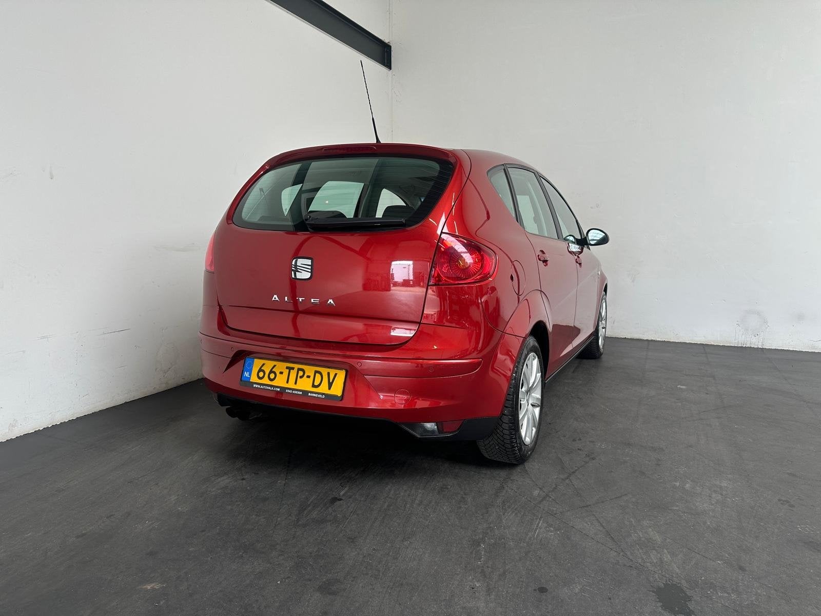 SEAT Altea 2.0 FSI Stylance. Pano Automaat! (bj 2006), Auto's, Gebruikt, 4 cilinders, Multifunctioneel stuurwiel, 1390 kg