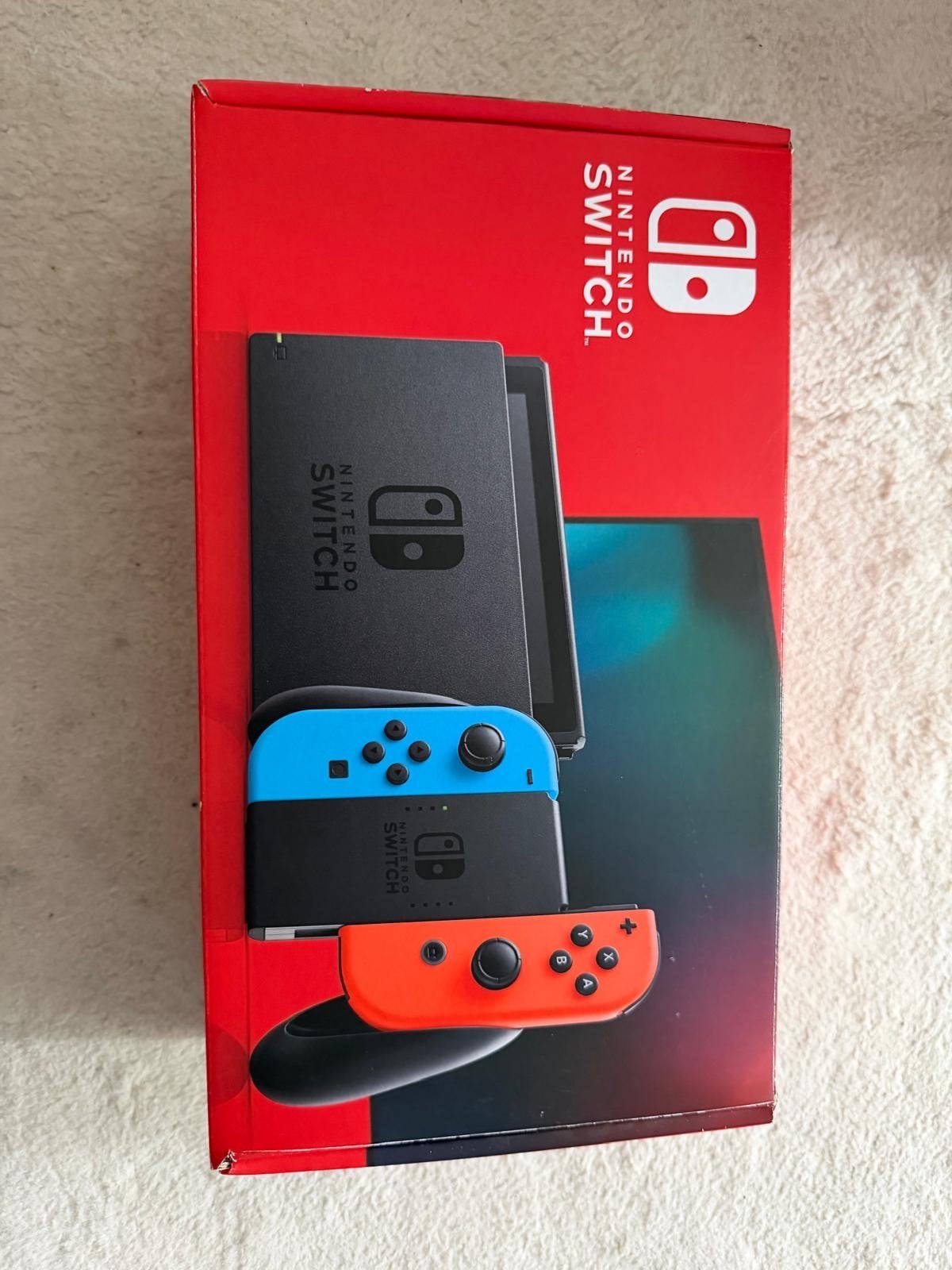 Nintendo Switch Original met Joy-Cons, Ophalen of Verzenden, Zo goed als nieuw, Met 2 controllers, Switch Original
