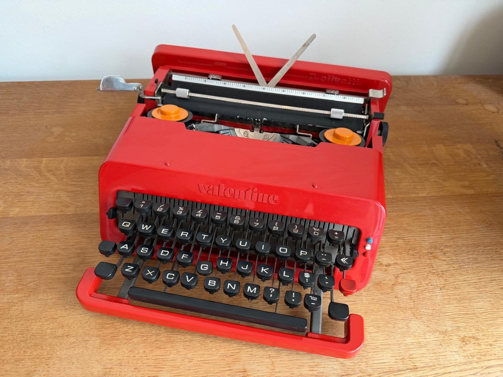 Typemachine Olivetti Valentine rood, Diversen, Ophalen of Verzenden, Gebruikt