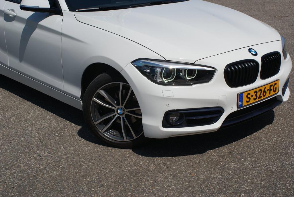 BMW 1-serie 118i Edition M Sport Shadow High Executive | Nav, Gebruikt, Wit, Bedrijf, 650 kg