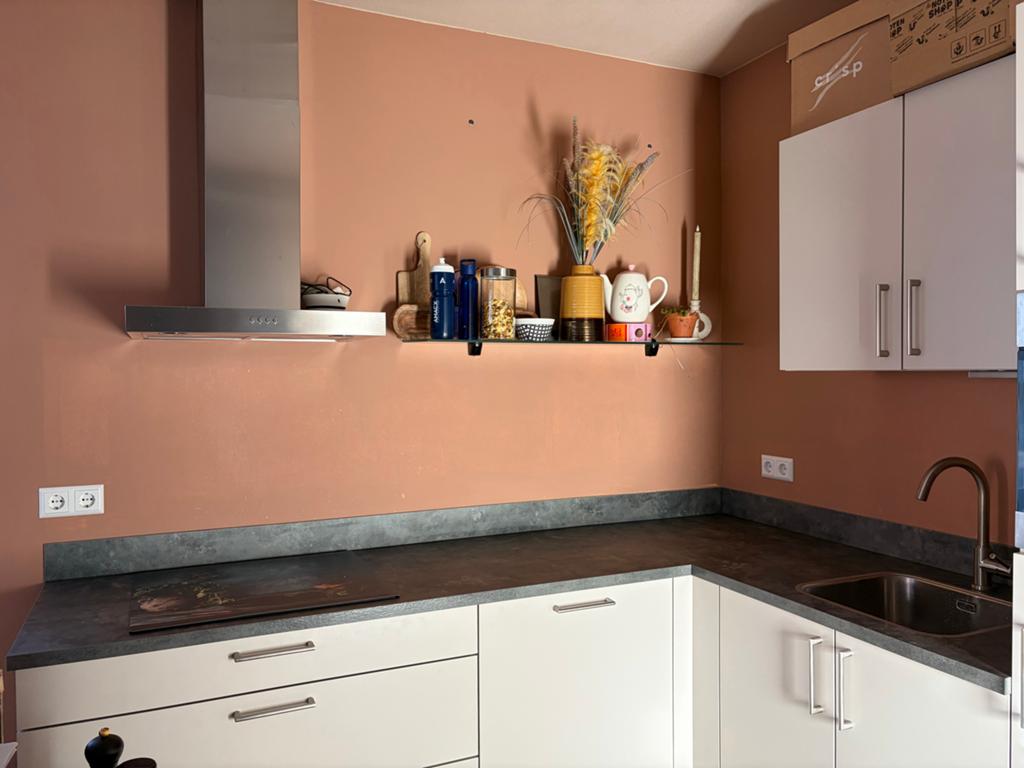 Zo goed als nieuw grijs kunststof keukenblad met plint, Huis en Inrichting, Keuken | Keukenelementen, Ophalen, 150 tot 200 cm