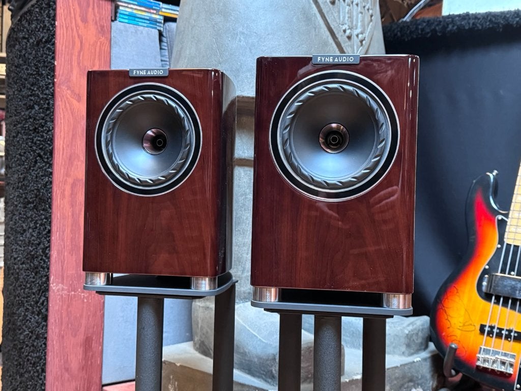 Fyne Audio F700 High gloss walnut, Ophalen, Nieuw, Boekenplank luidspreker, Overige merken