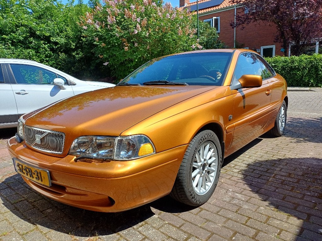 Volvo C70 2.3 T-5 AUT 1998 Saffron, Auto's, Volvo, C70, Overige kleuren, 1507 kg, 2300 cc