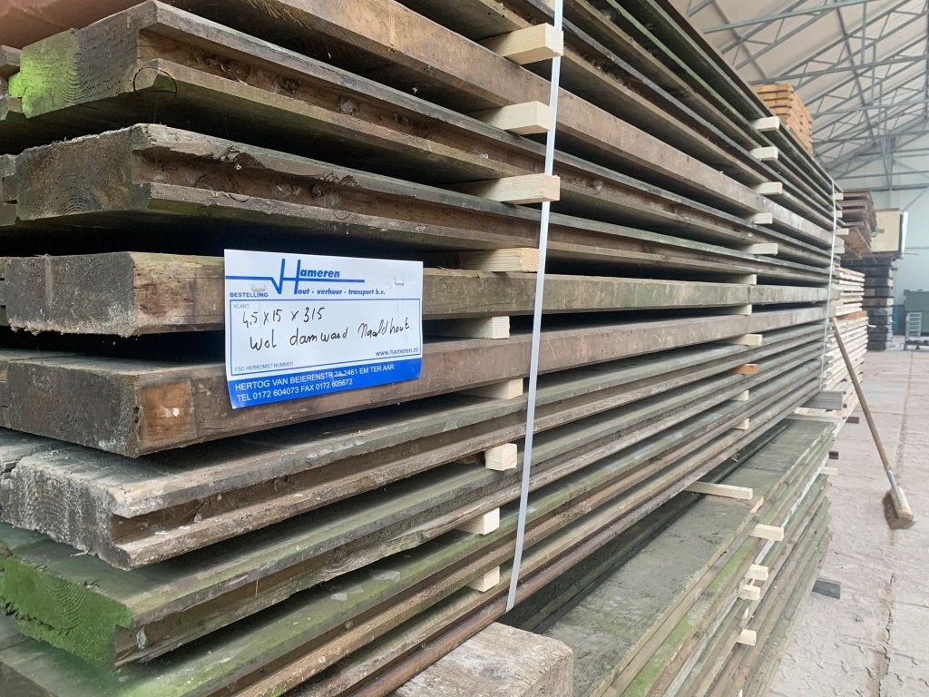 Gebruikte vuren gewolmaniseerde damwand 4x15 cm div lengte, Gebruikt, Vuren, Plank