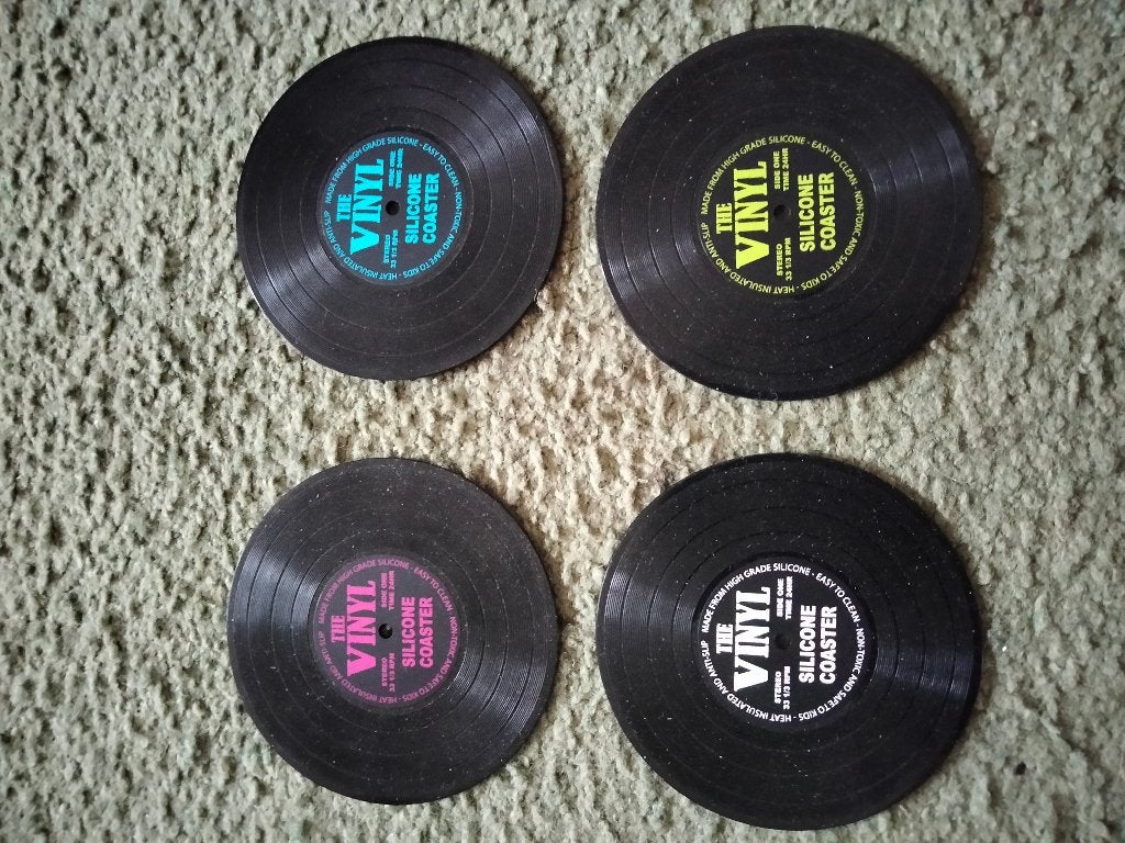 Set van 4 vinyl onderzetters - siliconen, Huis en Inrichting, Ophalen, Glasonderzetter, Zo goed als nieuw, Antislip