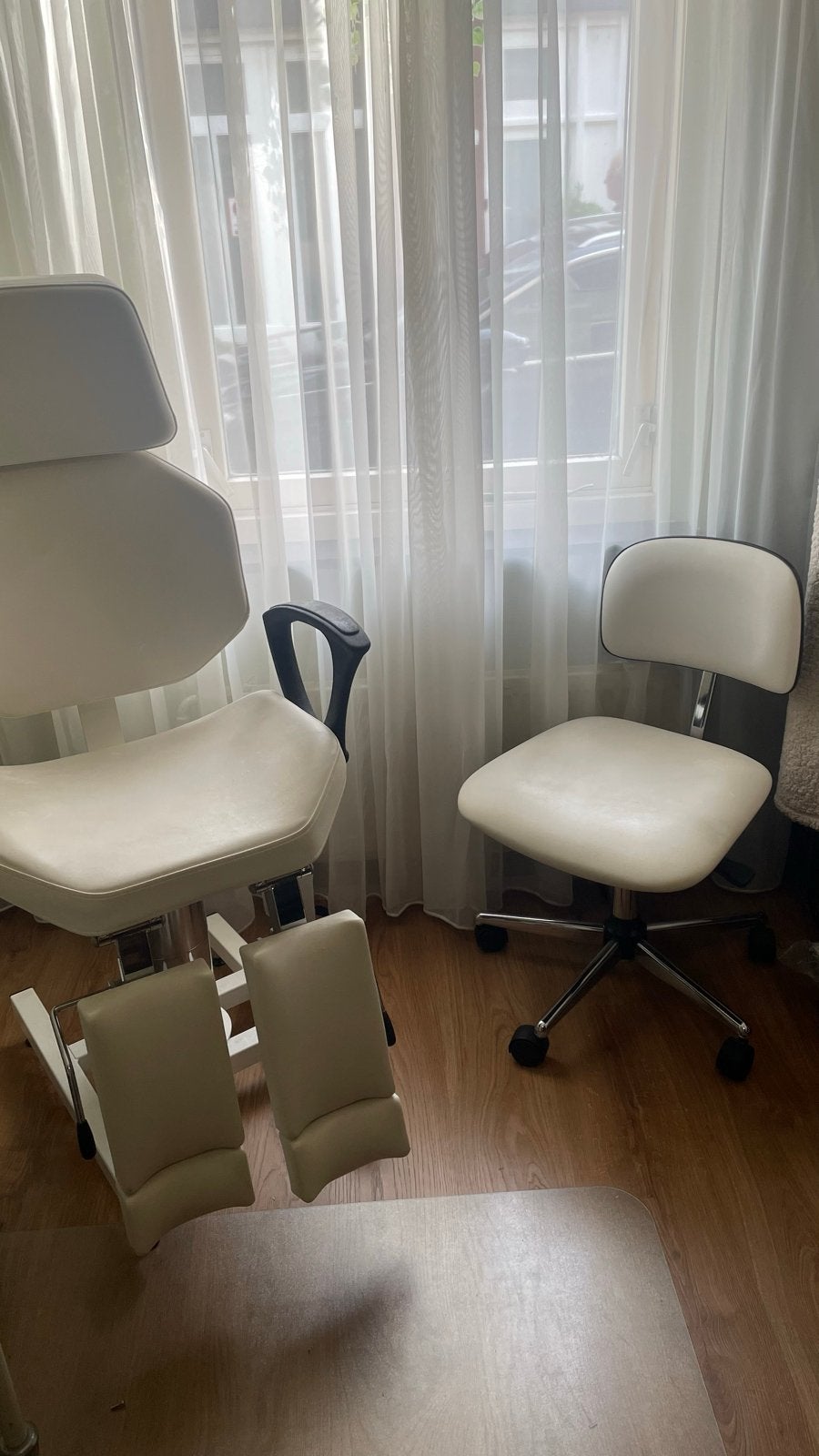 Comfortabele behandelstoel en werkstoel, Ophalen of Verzenden, Gebruikt