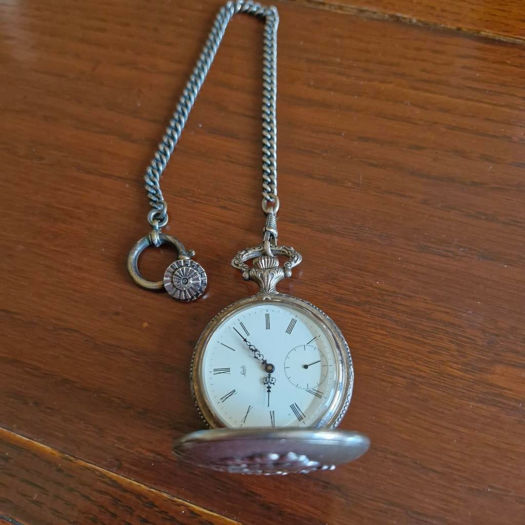 Antiek Zakhorloge met Treinmotief en Ketting, Overige materialen, Zakhorloge, Met ketting, Voor 1900