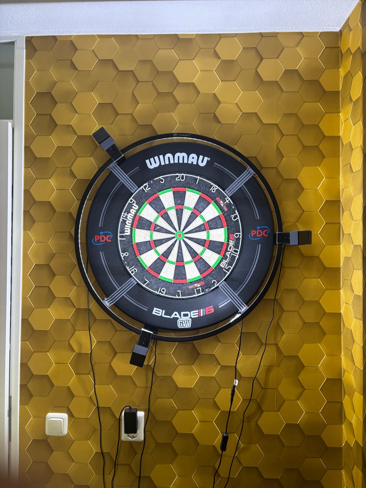 Verlichtings ring target + 3 camera’s, Ophalen, Zo goed als nieuw, Dartbord, Elektronisch