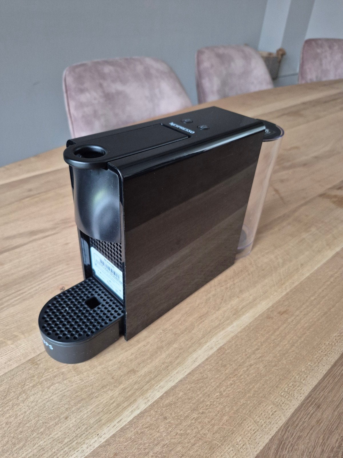Nespresso Krups Essenza Mini - Compacte en Stijlvolle Koffie, Witgoed en Apparatuur, Espresso apparaat, Ophalen of Verzenden, Zo goed als nieuw