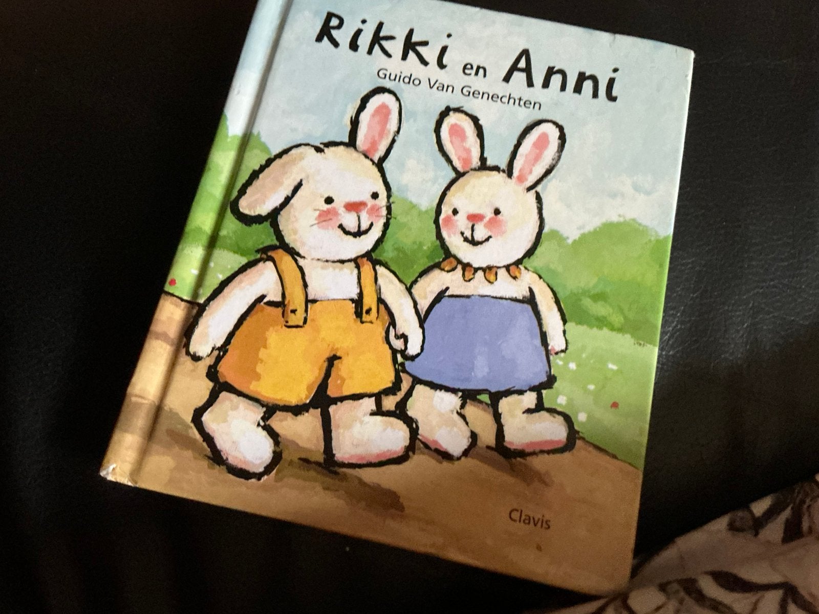 Boekje Rikki en Anni uit 2002 🌸 van Guido Van Genechten, Ophalen of Verzenden, Zo goed als nieuw