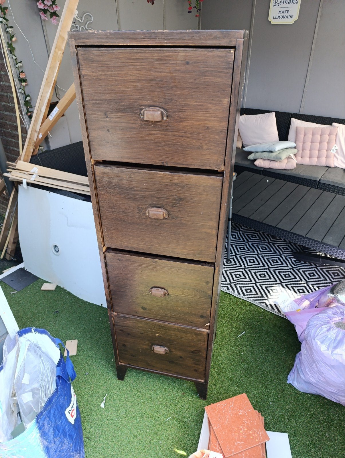 Gratis Vintage houten ladekast met 4 lades, Ophalen