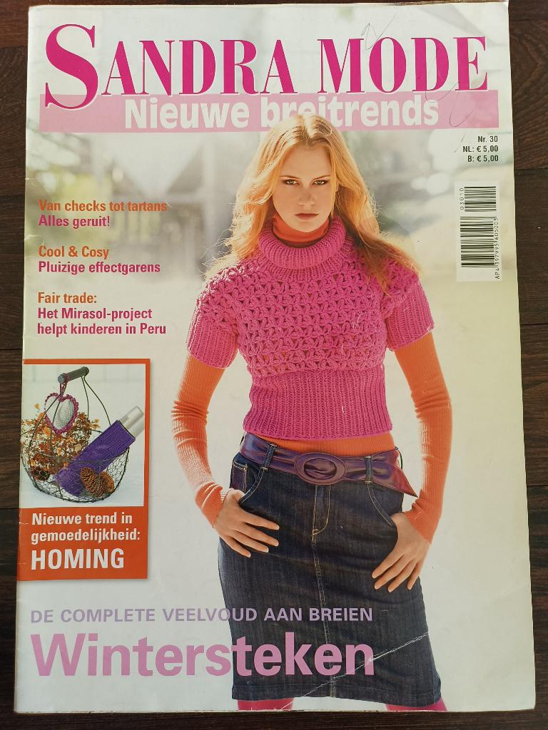 Sandra mode nieuwe breitrends nr. 30 haken en breien, Hobby en Vrije tijd, Ophalen of Verzenden, Zo goed als nieuw, Breien, Patroon of Boek