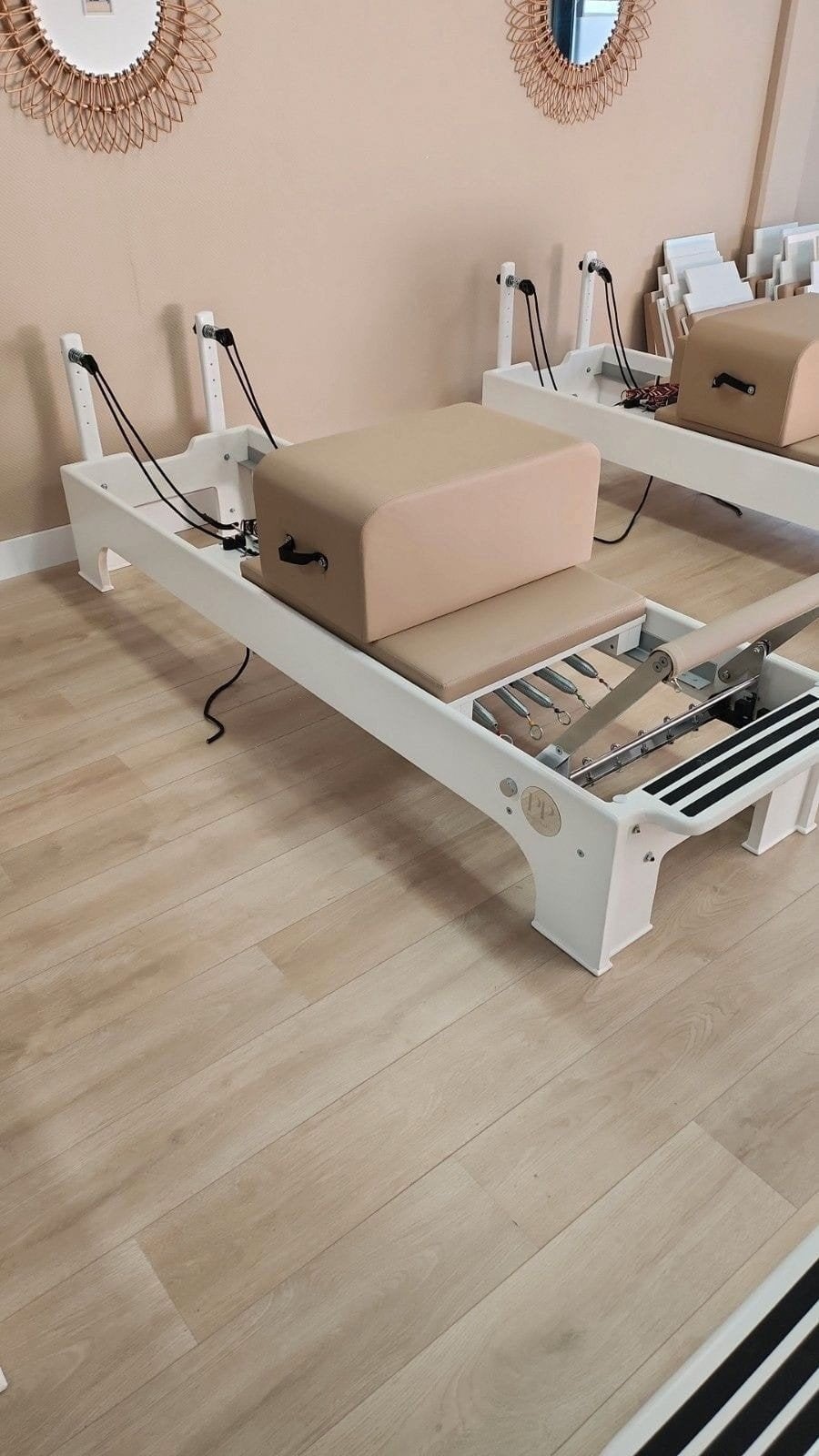 gebruikte Pilates Reformers 8 stuks met toren, Sport en Fitness, Ophalen of Verzenden, Gebruikt, Overig