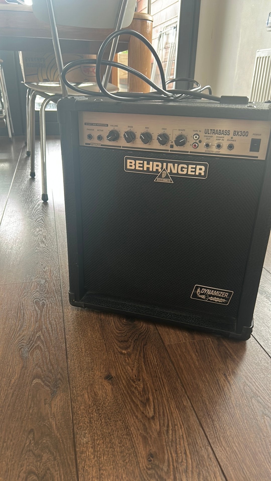 Behringer Ultrabass BX300 Basgitaarversterker, Ophalen, Gebruikt, Basgitaar, Minder dan 50 watt