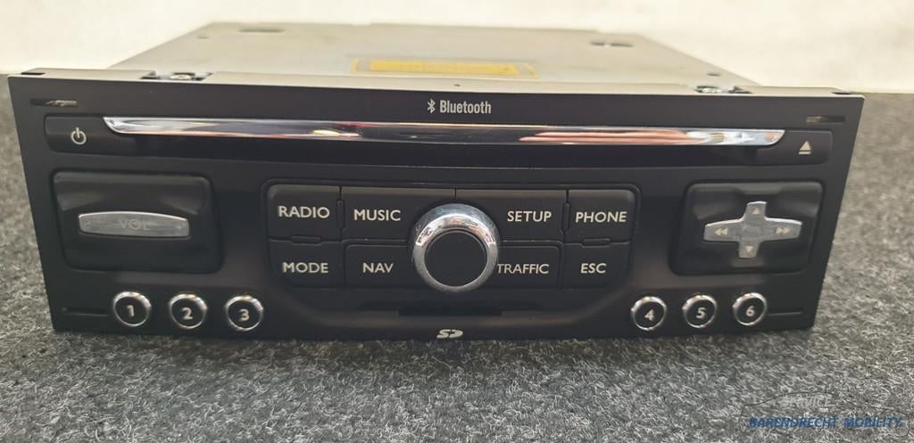 Rneg Radio CD speler met bluetooth en navigatie 96661984XT C