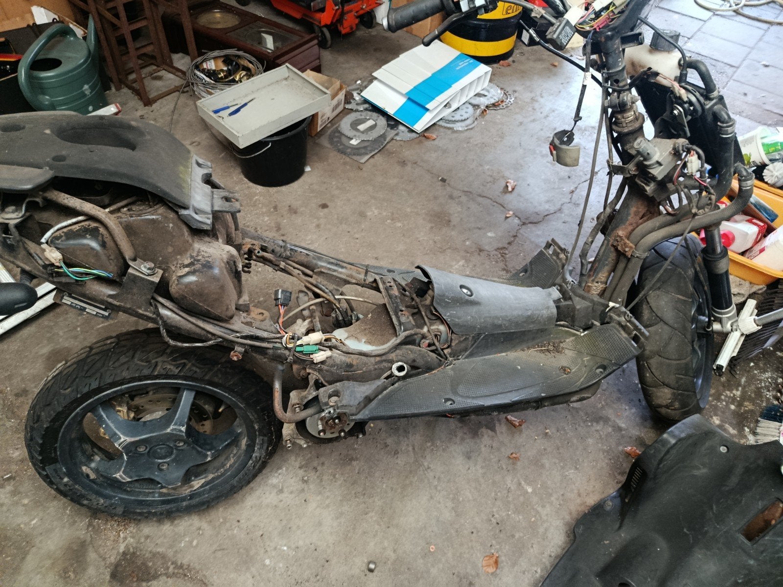Yamaha Aerox in onderdelen met papieren, Ophalen of Verzenden
