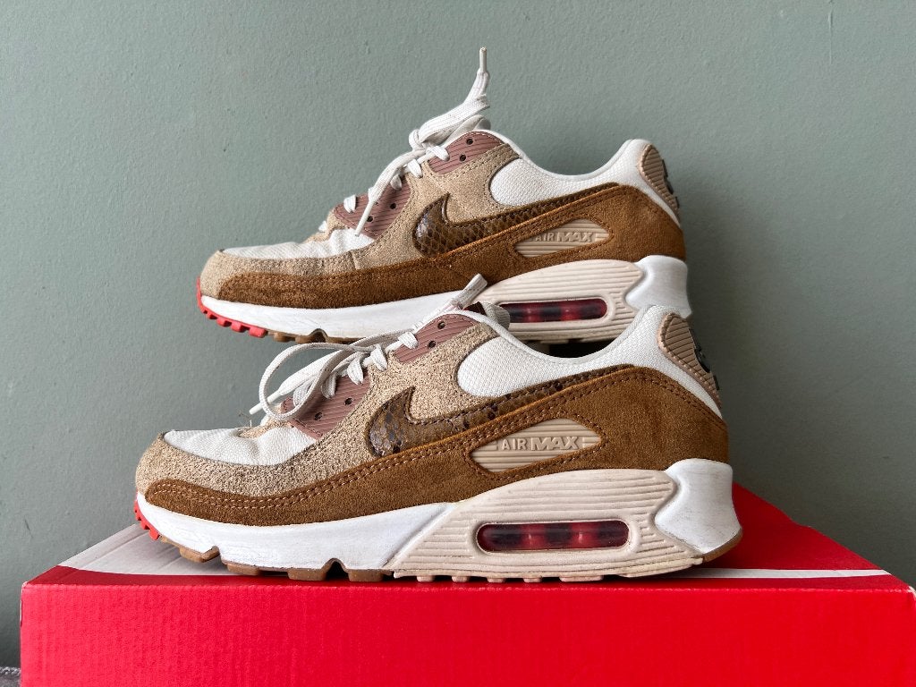Nike Air Max 90 Snakeskin Swoosh Maat 40.5, Kleding | Heren, Schoenen, Nike air max, Bruin, Ophalen of Verzenden, Sneakers of Gympen