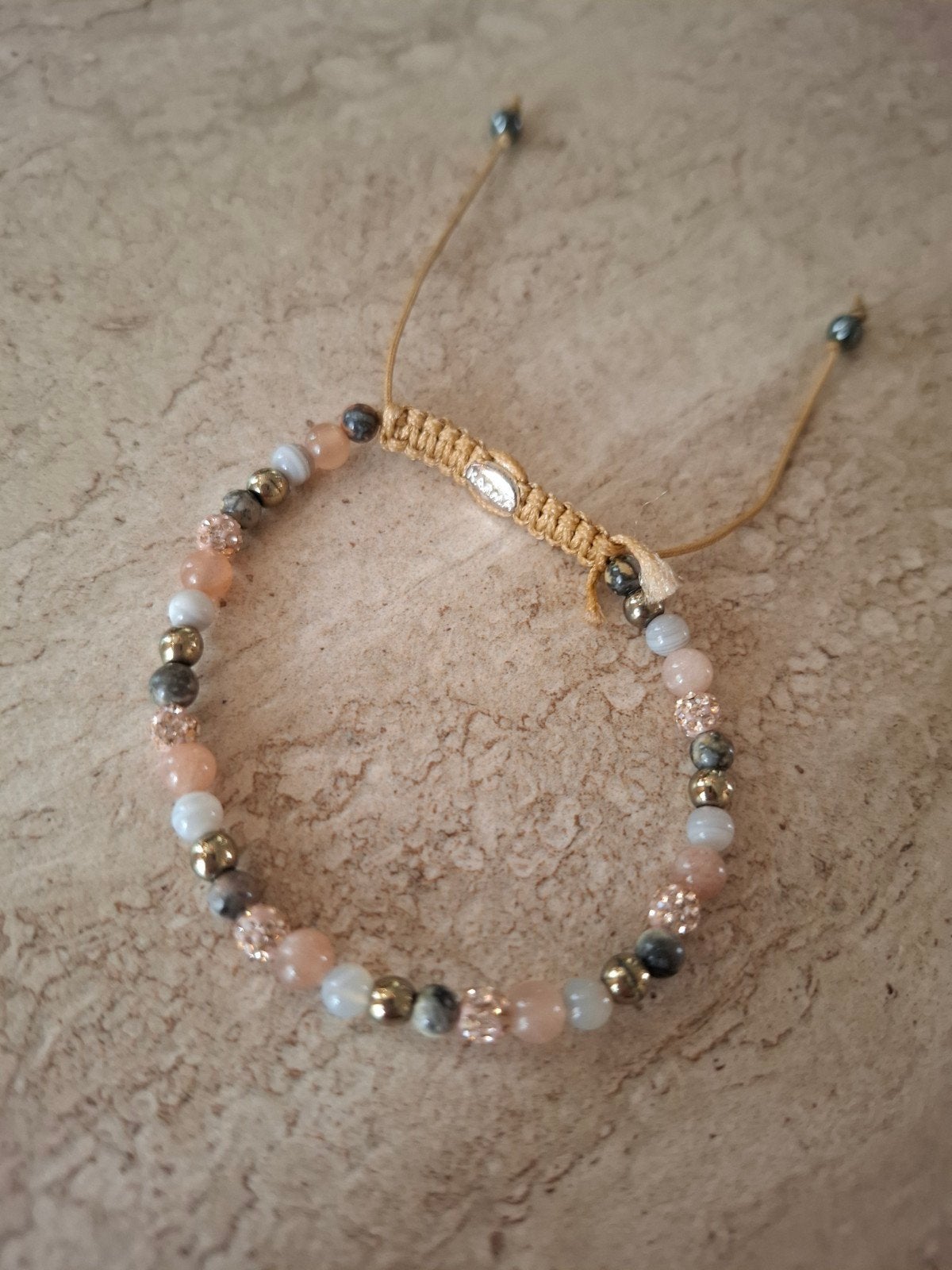 Karma armband, Sieraden, Tassen en Uiterlijk, Overige materialen, Verzenden, Met bedels of kralen, Nieuw