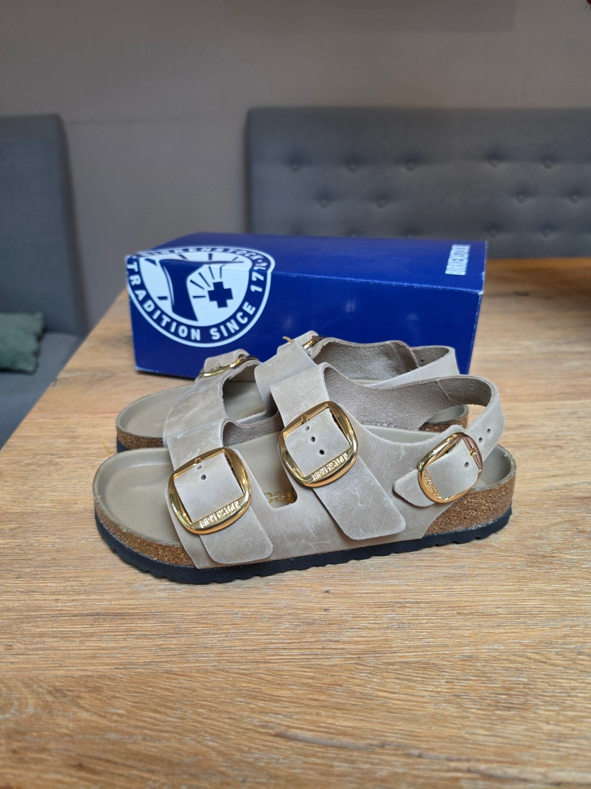 Birkenstock Milano Big Buckle Sandalen - Maat 38, Kleding | Dames, Schoenen, Beige, Nieuw, Birkenstock, Sandalen of Muiltjes