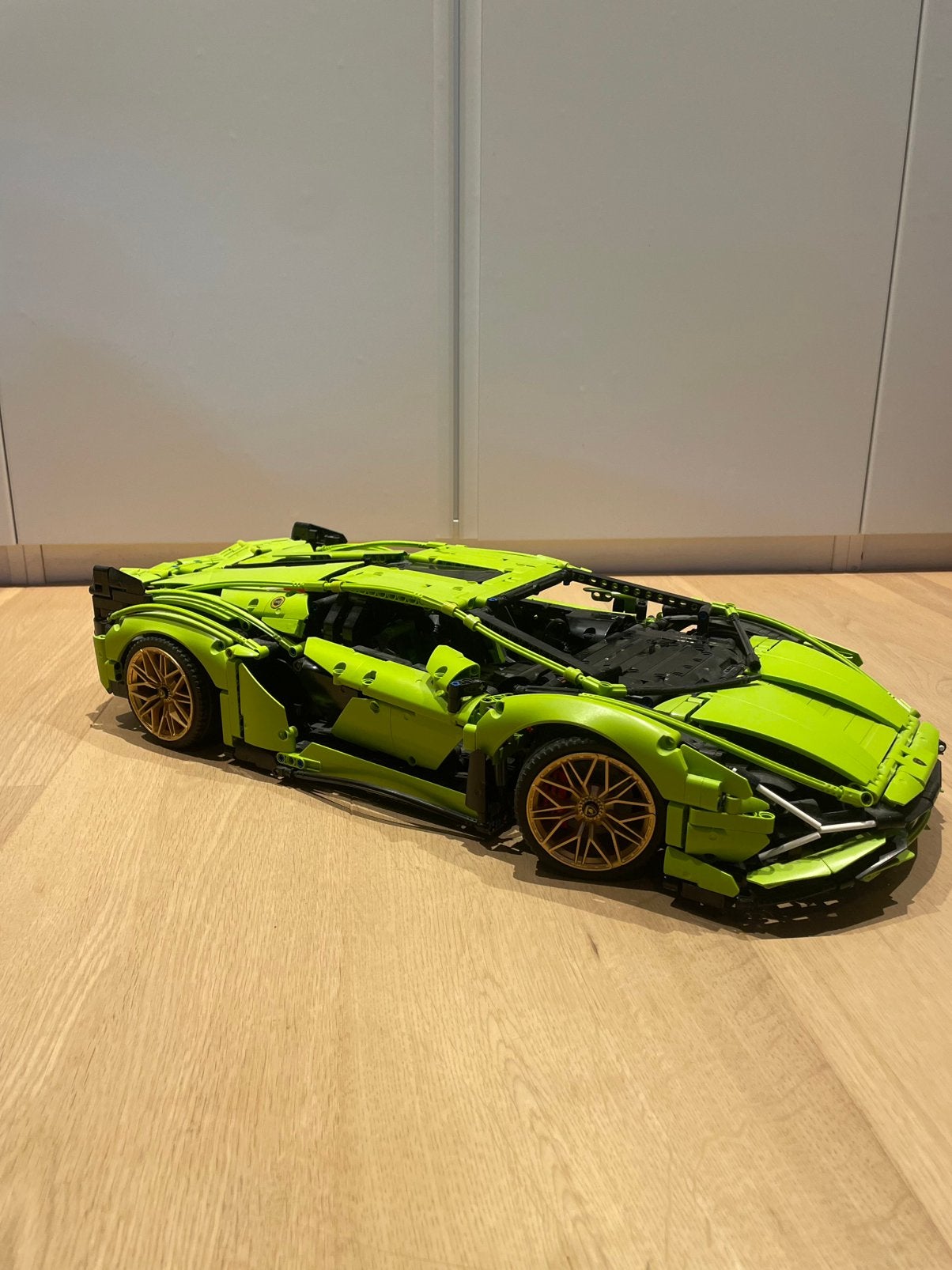 Lamborghini Sian Lego Technic, Ophalen, Zo goed als nieuw, Overige schalen, Auto onroad