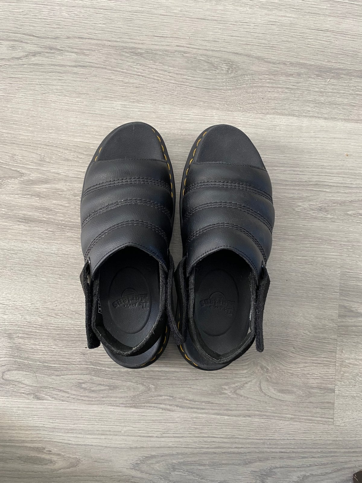 Dr Martens sandalen, Ophalen, Meisje, Overige typen, Zo goed als nieuw