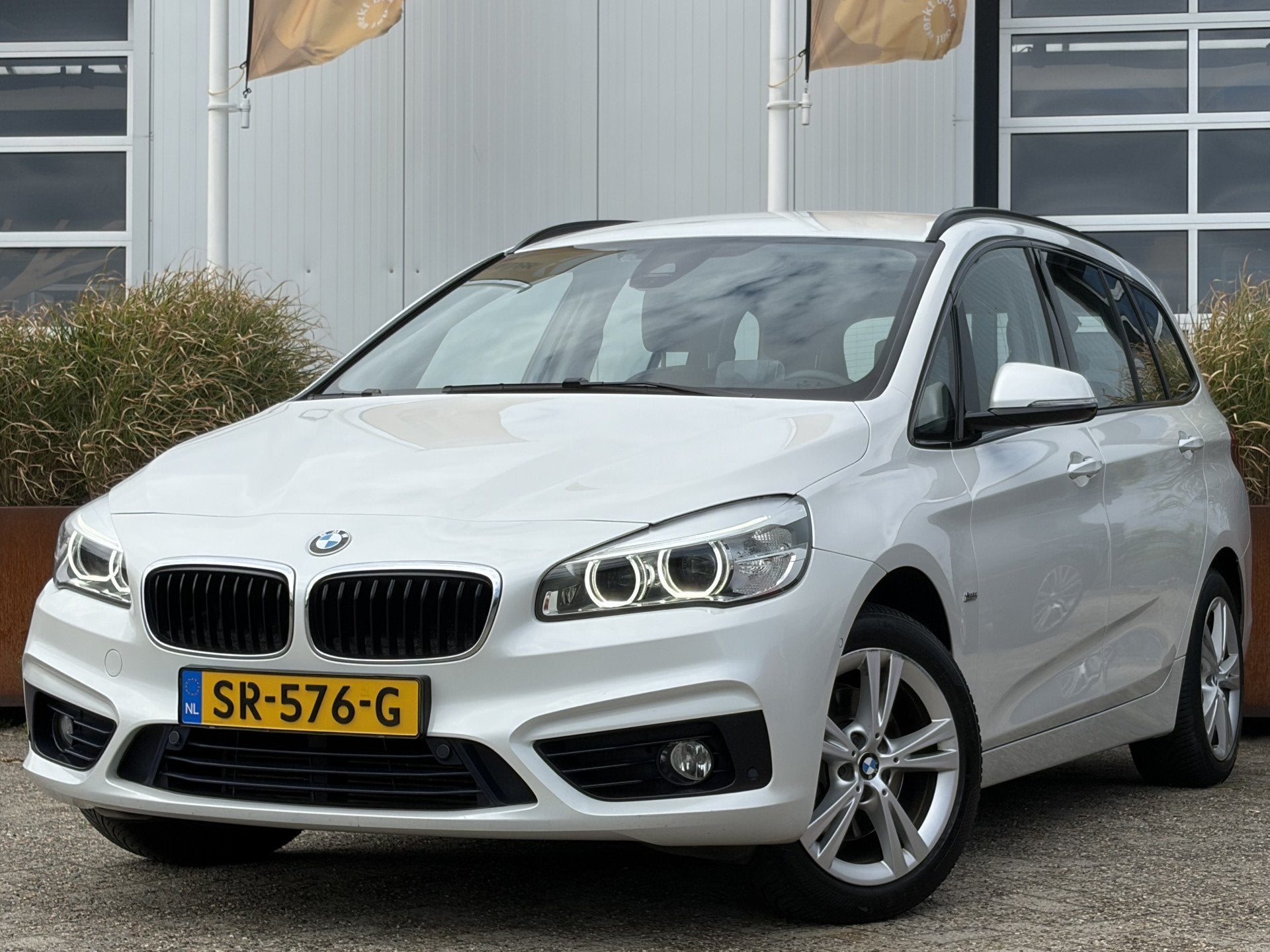 BMW 2 Serie Gran Tourer 218i 7p. Corporate Lease High Execut, Auto's, BMW, Automatische klimaatregeling, 136 pk, Gebruikt, Euro 6
