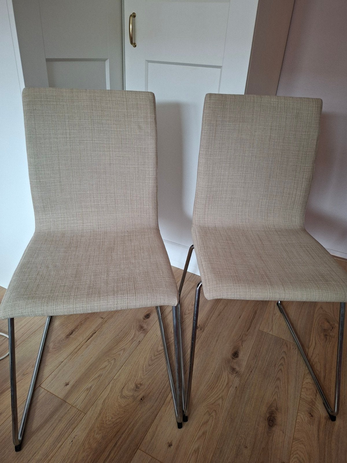 2x ikea (eetkamer)stoel zand kleur, Huis en Inrichting, Stoelen, Ophalen of Verzenden, Zo goed als nieuw, Wit, Twee