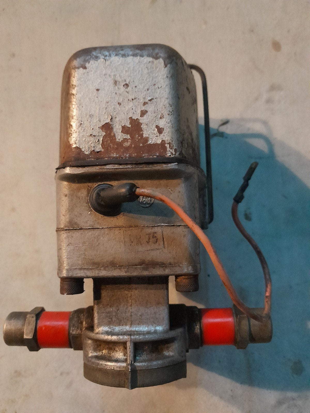 N.o.s. AEG electrische brandstofpomp, Ophalen of Verzenden, Nieuw