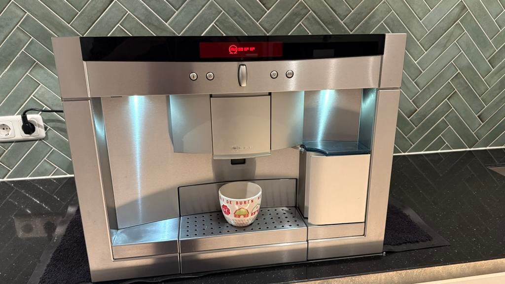 Neff Inbouw Koffiemachine, 10 kopjes of meer, Ophalen of Verzenden, Zo goed als nieuw, Koffiemachine