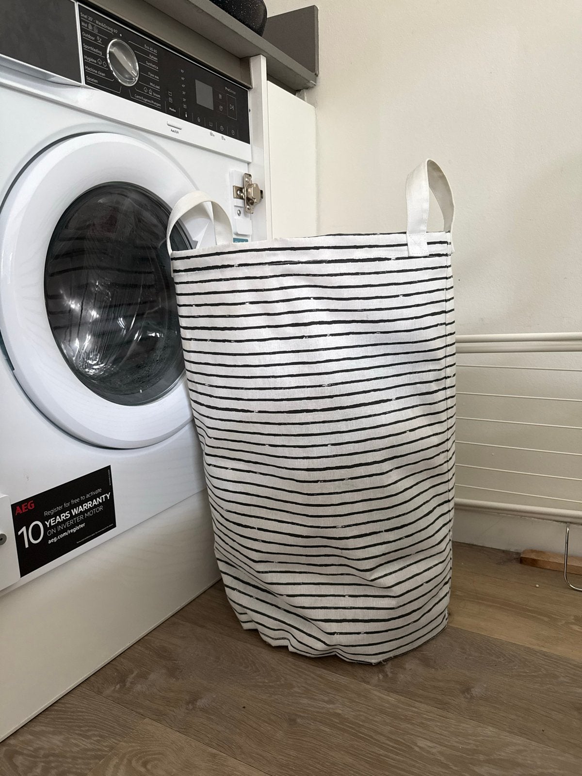 Ikea wasmand met streepjespatroon, Huis en Inrichting, Ophalen, Zo goed als nieuw