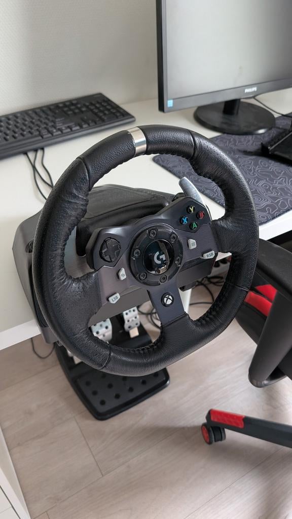 Logitech G920 gamestuurtje, Ophalen of Verzenden, Zo goed als nieuw, Stuurtje of Sportattribuut