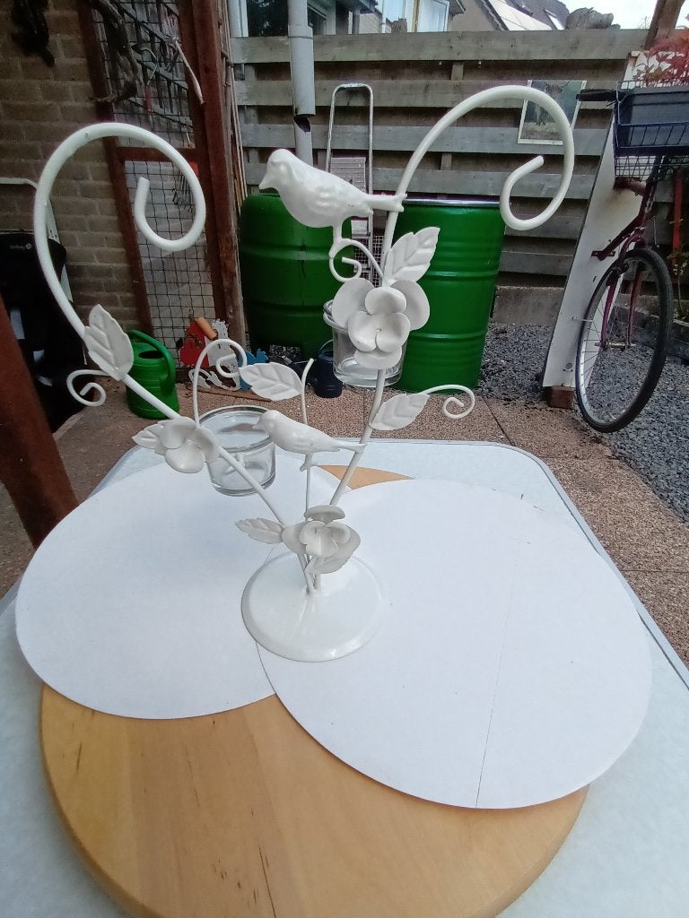 Witte waxinelichthouder met vogels en bloemen, Huis en Inrichting, Woonaccessoires | Kandelaars en Kaarsen, Gebruikt, Wit, Waxinelichthouder