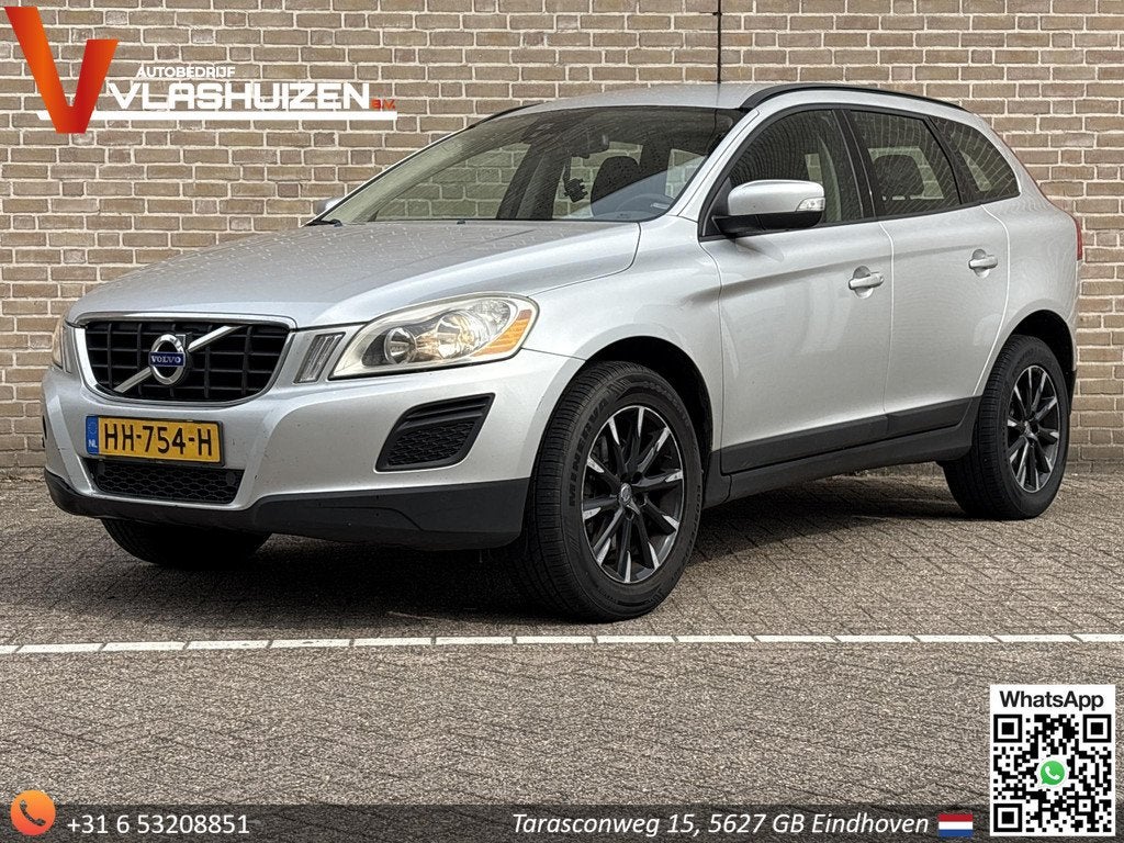 Volvo XC60 2.0 D3 Momentum | Climate | Cruise | Navi | PDC |, Auto's, Volvo, Voorwielaandrijving, Euro 5, Gebruikt, Zwart