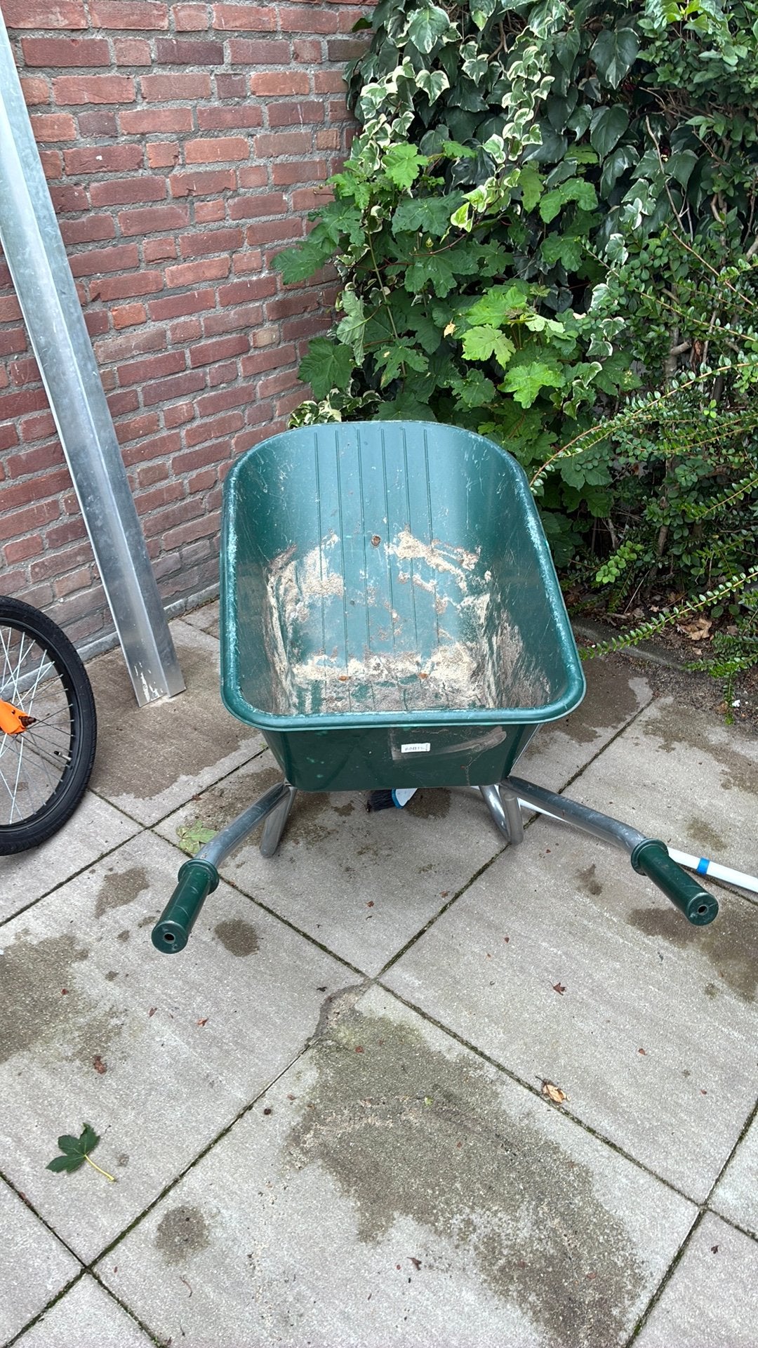 Kruiwagen kunststof, Ophalen of Verzenden, Zo goed als nieuw