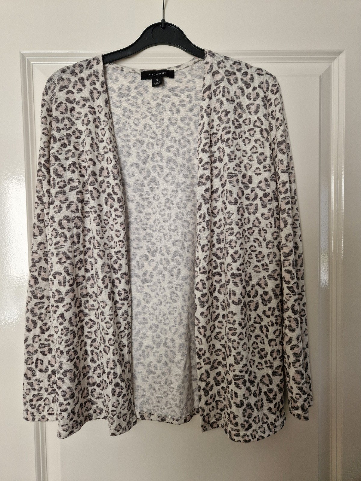 Gebroken wit vest met panterprint S, Atmosphere, Wit, Nieuw, Ophalen of Verzenden