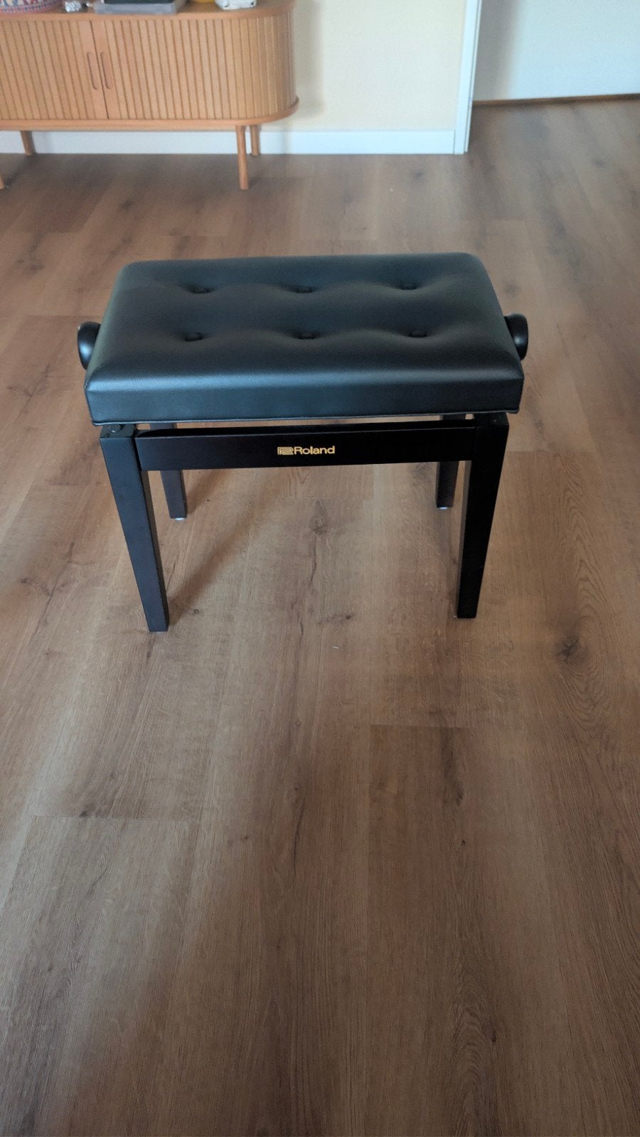 Roland RPB-300RW Pianobank - nieuwstaat, Ophalen of Verzenden, Zo goed als nieuw, Zwart, Overige typen